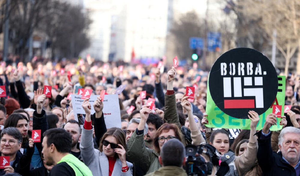 Mijera qytetare ne Beograd protestuan kunder rezultatit zgjedhor ne Serbi